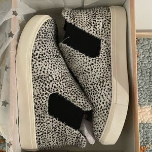 NWT Very G Tesoro sneaker size 8